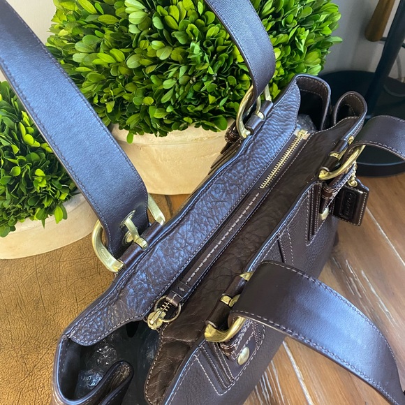 Coach Large Gold Buckle Soho Shoulder Bag – Mahogany Brown Floral Scarf Accent - Picture 14 of 17